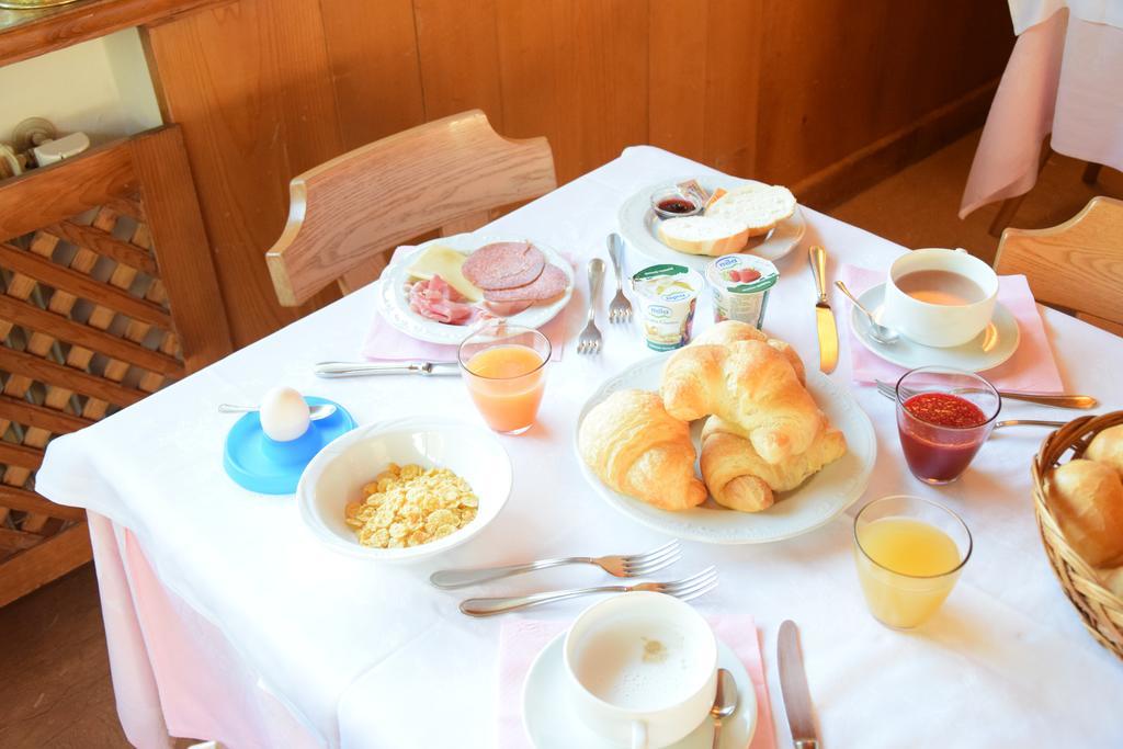 Albergo Miravalle アウロンツォ・ディ・カドーレ エクステリア 写真
